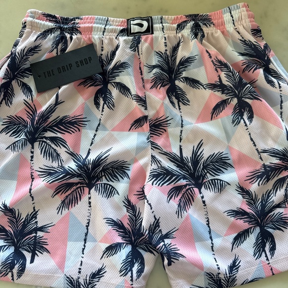 The drip shop shorts - Picture 2 of 4